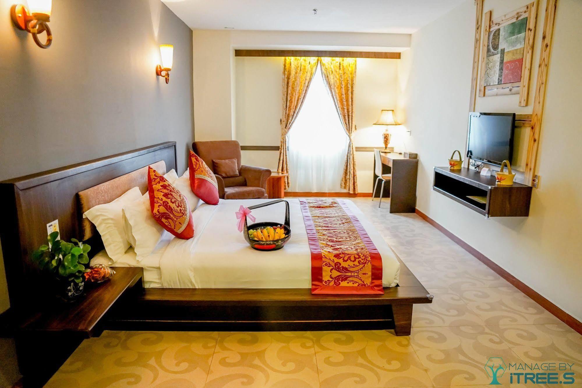 Herald Hotel Malacca ภายนอก รูปภาพ