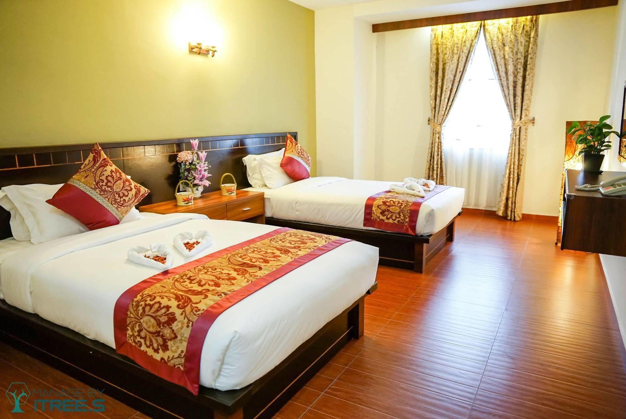 Herald Hotel Malacca ภายนอก รูปภาพ